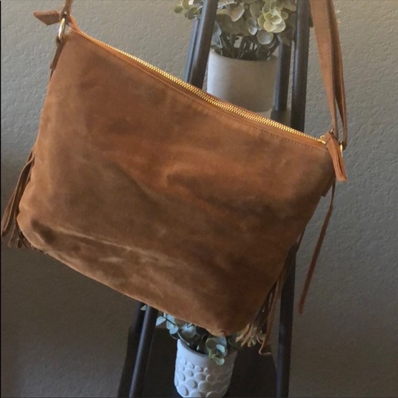 Boho inspired tan fringe crossbody purse - Picture 2 of 3